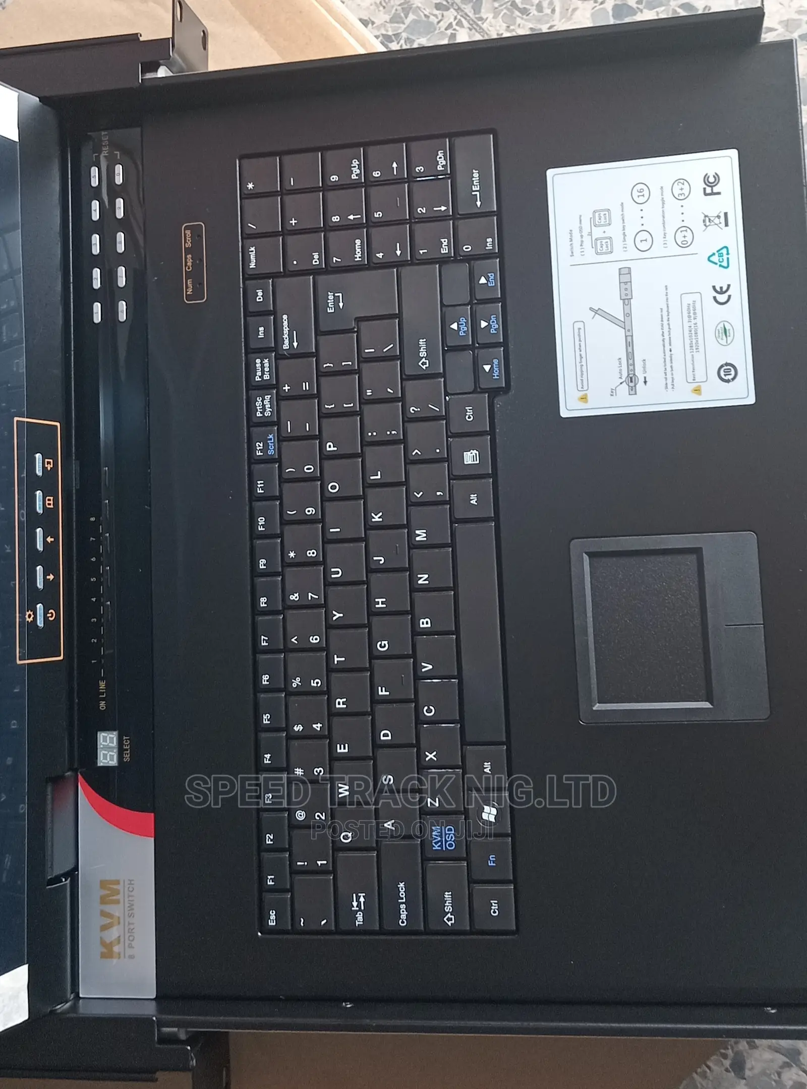 8 Port KVM Console Switch With Monitor