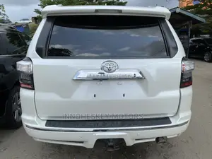 Toyota 4-Runner Limited 4dr SUV (4.0L 6cyl 5A) 2014 White