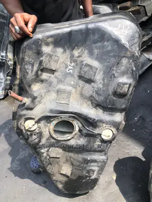 Toyota Corolla Engine Tank 04/05