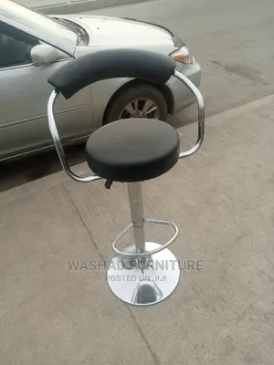 Cashier Chair