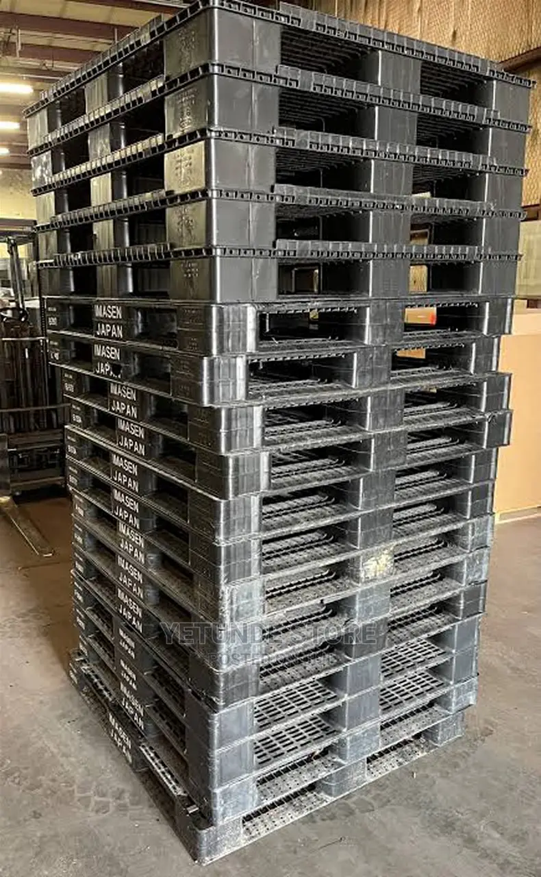 45x44 Plastic Storage Pallets