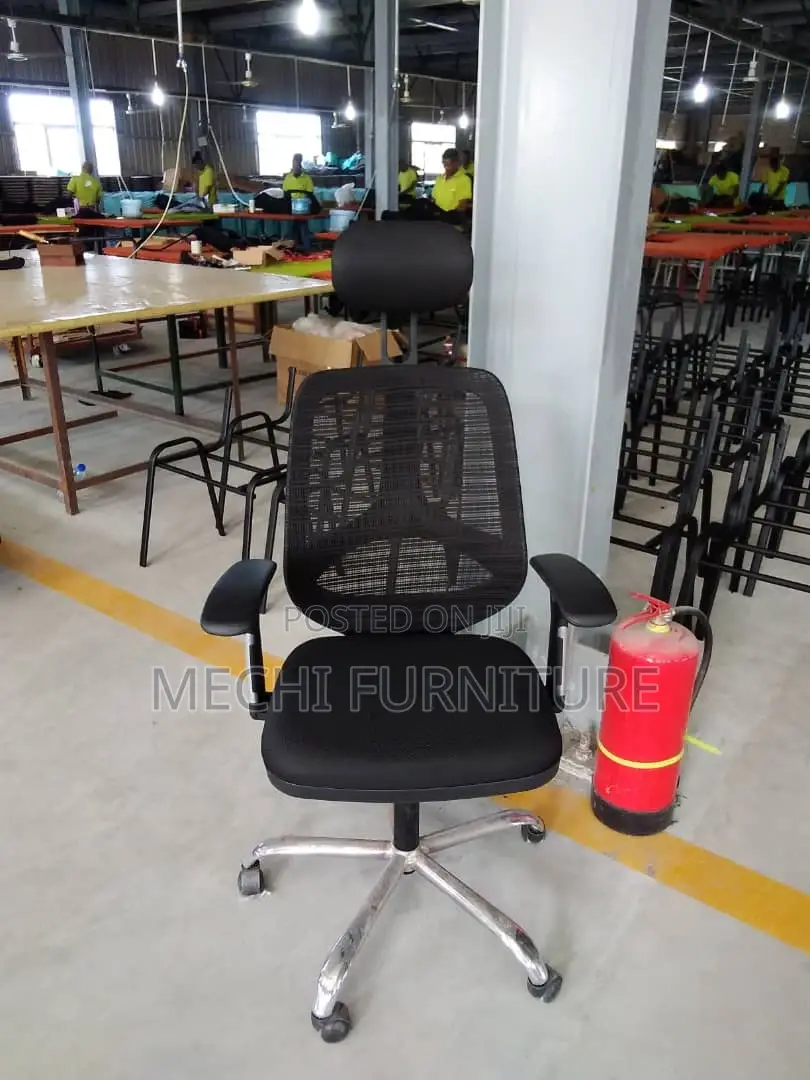 Maneges Chair