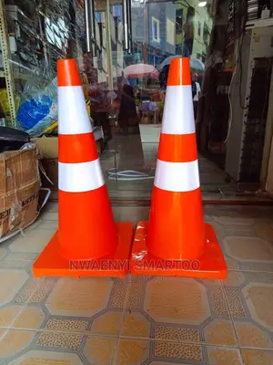 75cm Original Rubber Cone