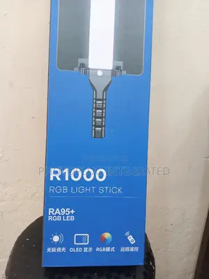R1000 RGB Video Light Stick With Battery and Charger