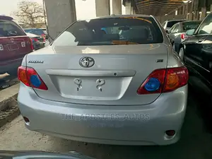 Toyota Corolla XRS 4dr Sedan (2.4L 4cyl 5A) 2010 Silver