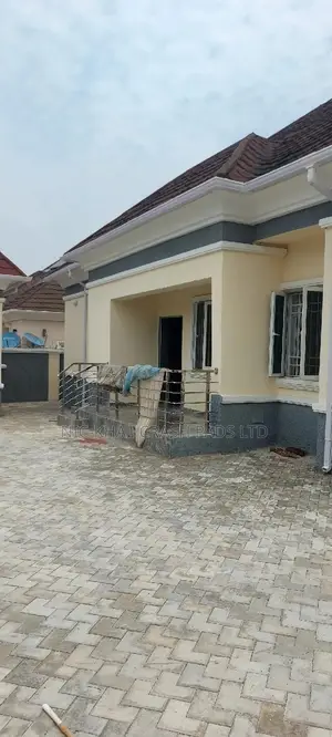 3bdrm Bungalow in Efab Queens Estate, Karsana for rent