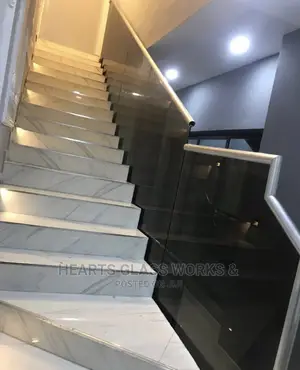 Glass Stairs With Aluminum Rails