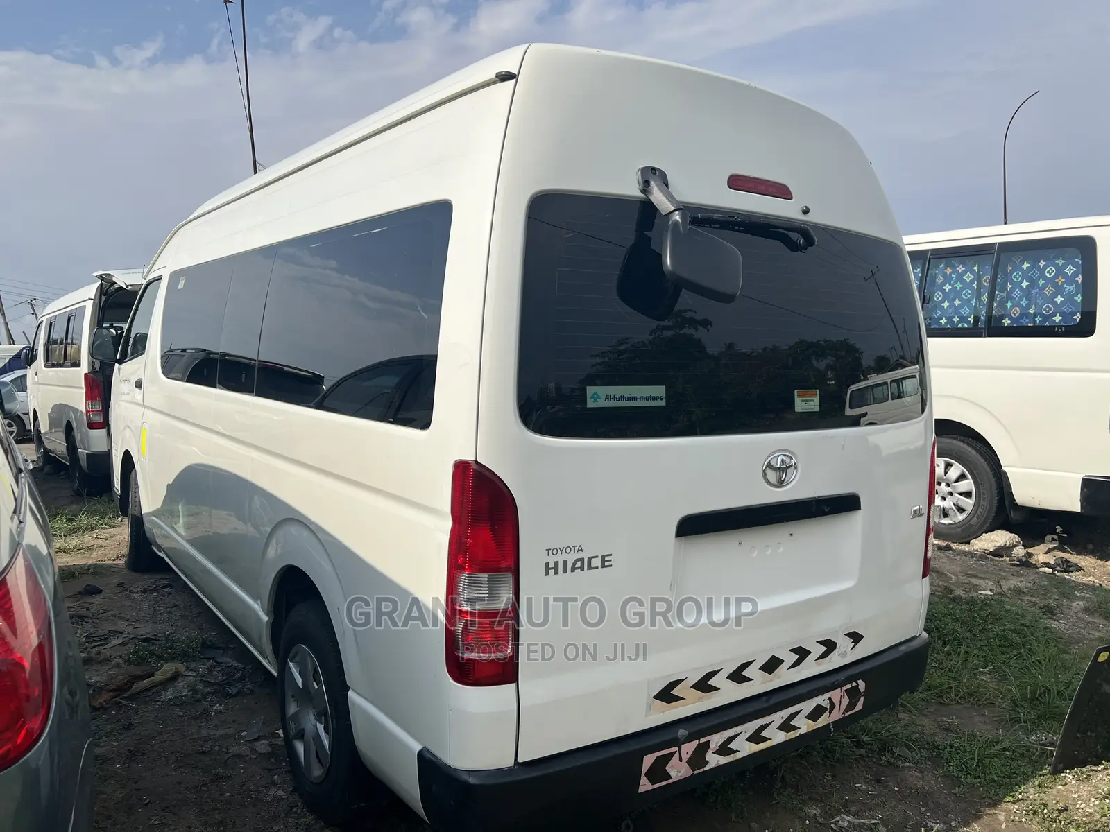 Toyota HiAce 2018 White