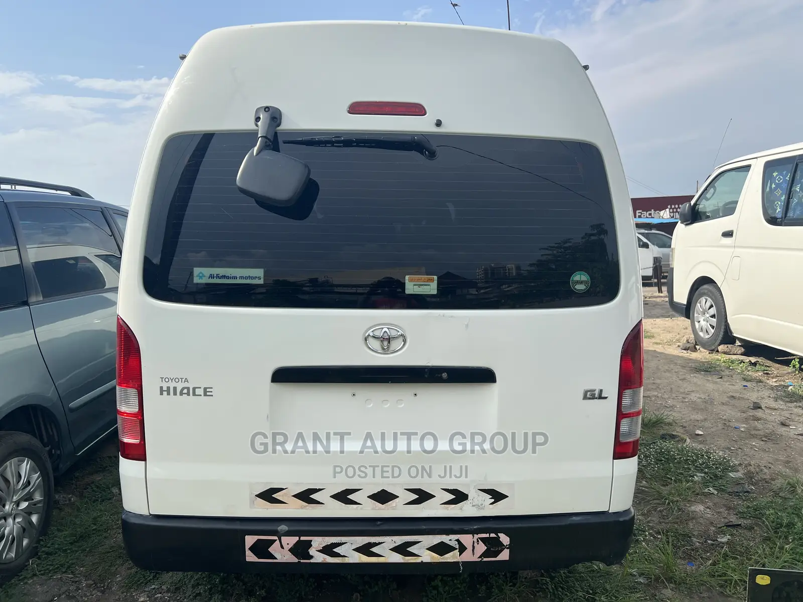 Toyota HiAce 2018 White