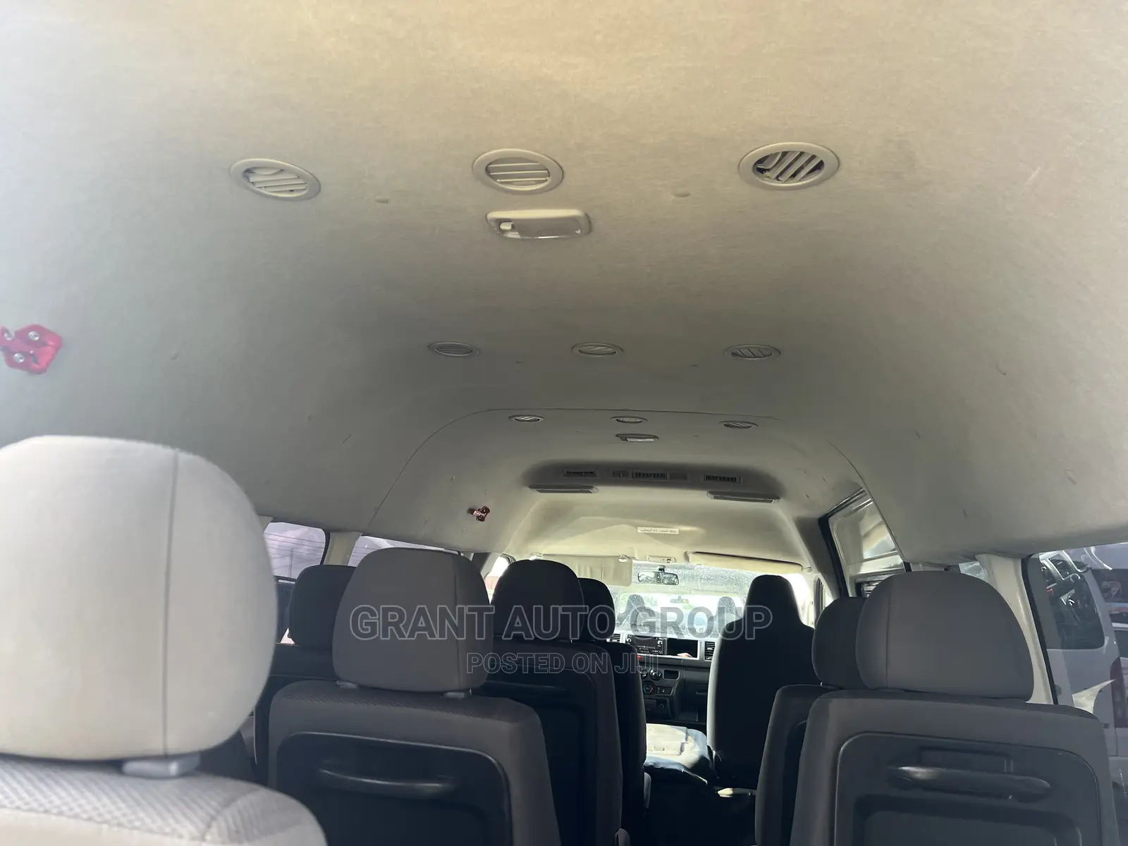 Toyota HiAce 2018 White