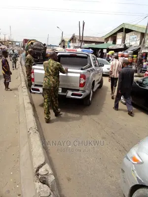 Carry Boy for Pick Up