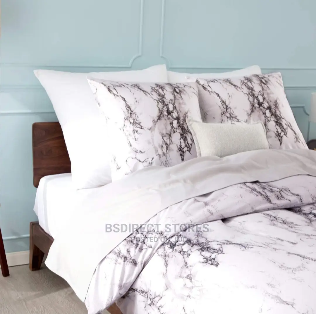 Bedsure Get Cozy Marble Pattern KING Duvet + 2 Pillowcases