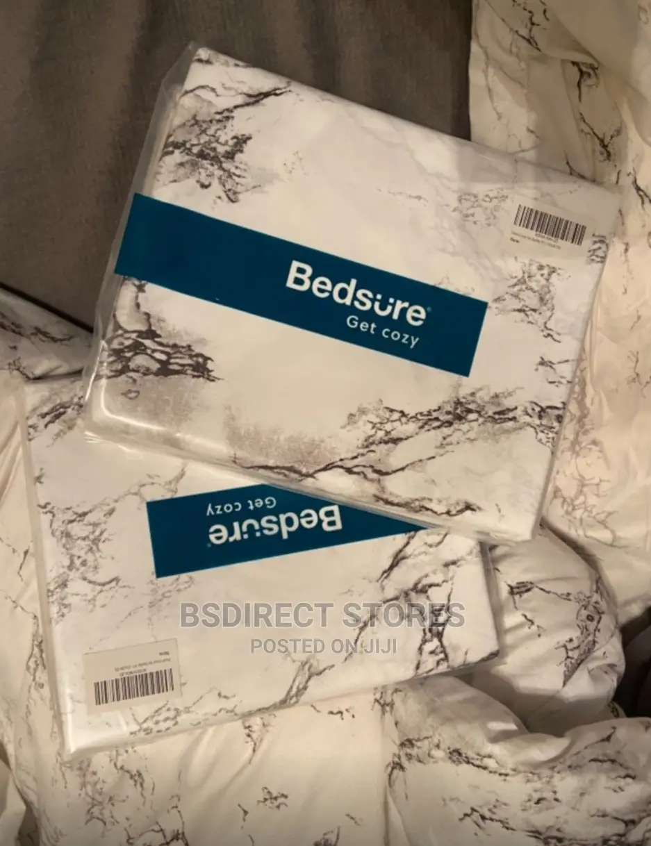 Bedsure Get Cozy Marble Pattern KING Duvet + 2 Pillowcases