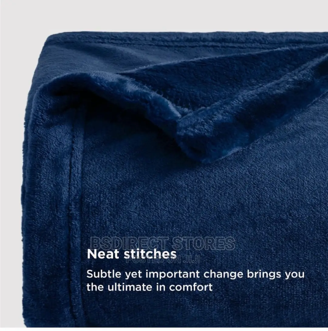 Bedsure Navy Fleece Bedspread King Fluffy Flannel Blanket