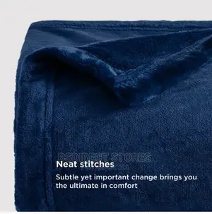 Bedsure Navy Fleece Bedspread King Fluffy Flannel Blanket