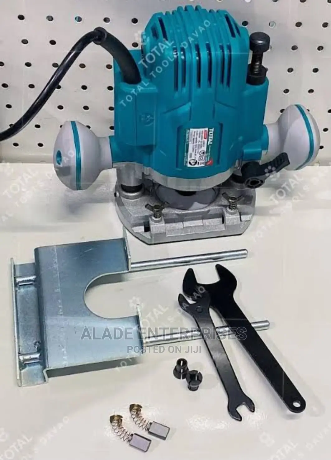 TOTAL Electric Plunge Router 1200w TR110816 for sale - ALADE ...