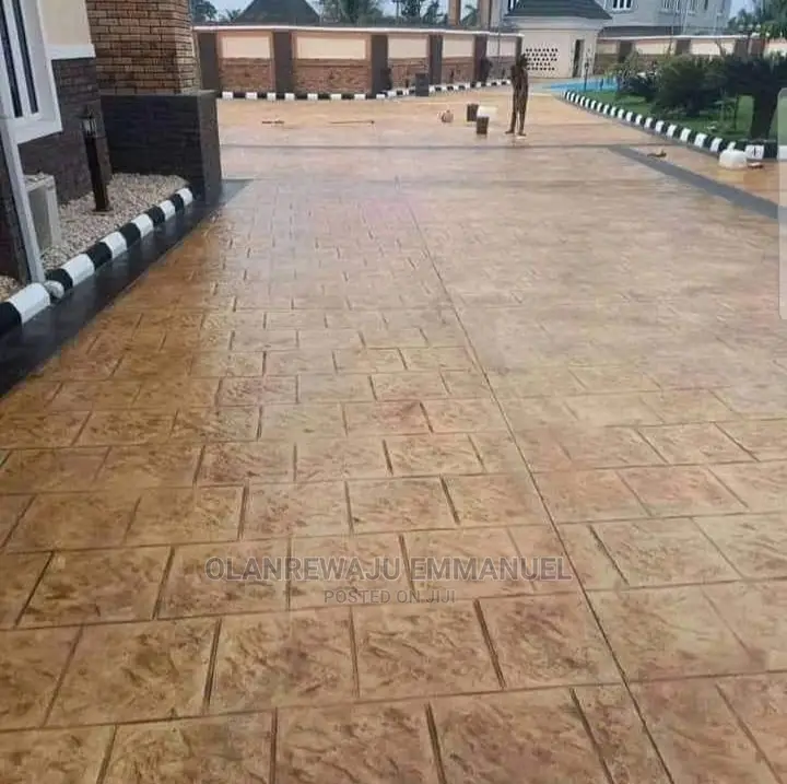 Stamping Floor and Interlocking