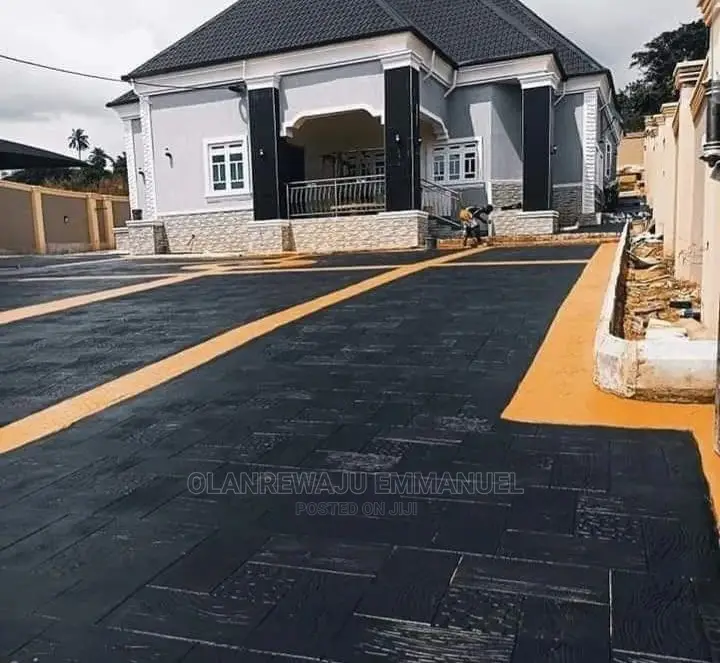 Stamping Floor and Interlocking