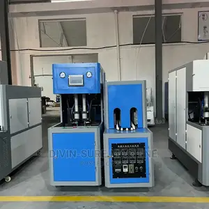 Bottle Blowing Machine / Plastic Bottle Moulding Machine