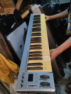 Maudio Masterkey 61 Midi Keyboard