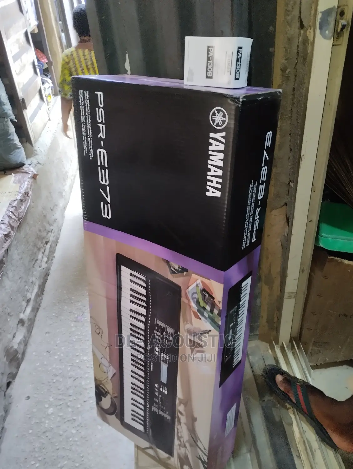 Brand New Yamaha Psr E373 Keyboard