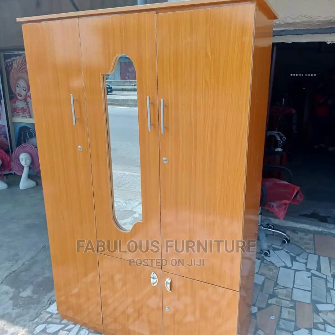 Quality Wardrobe 4x6