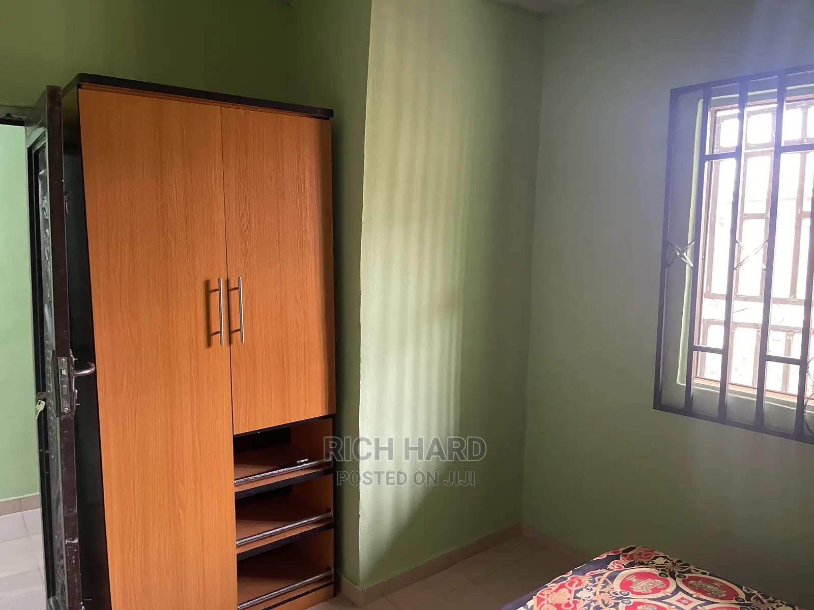 Room and Palor Shortlet