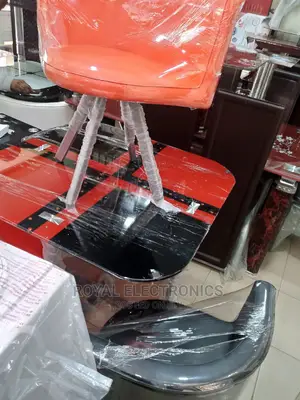 New Authentic Dinner Set With 4 Chairs