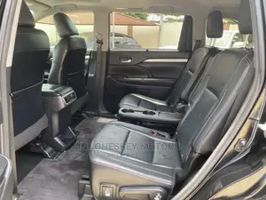 Toyota Highlander 2015 Black