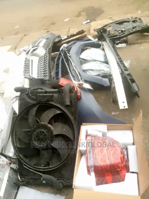 Mercedes Benz Spare Time Replacement of Bumper Bonnet Fan