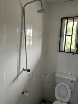 Room and Palor Shortlet