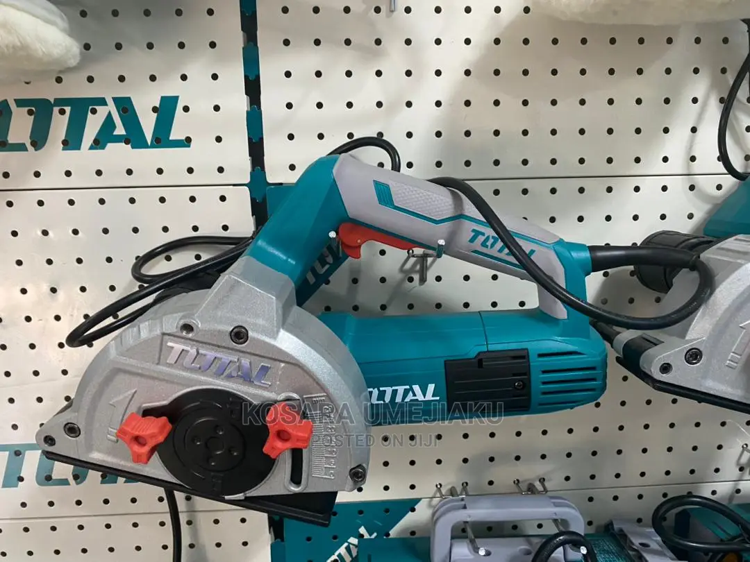 Total Wall Chaser 1500w