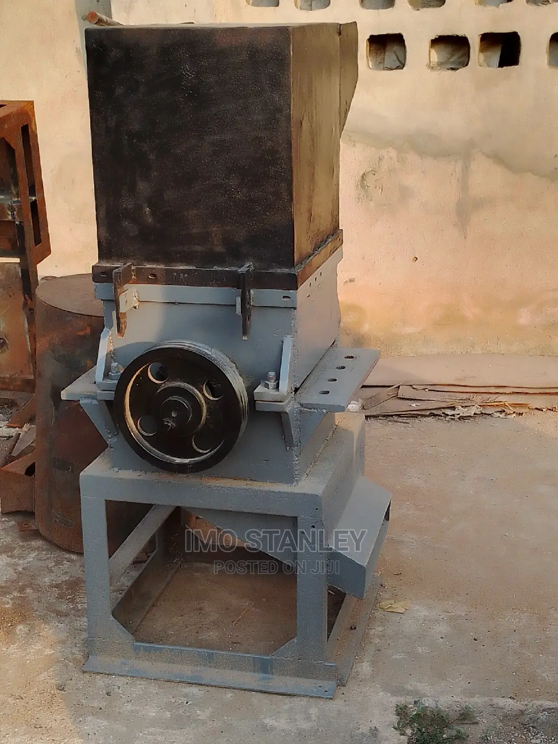 Pet/ Plastic Crushing Machine
