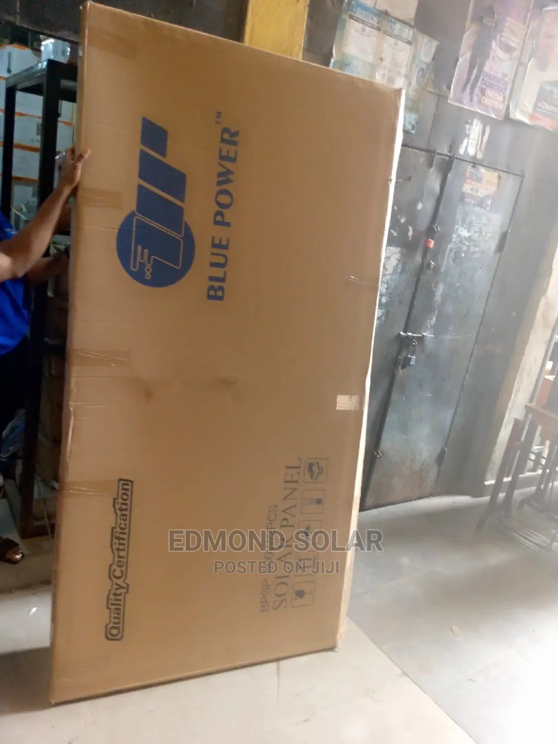 600W 24V Blue Power Solar Panel