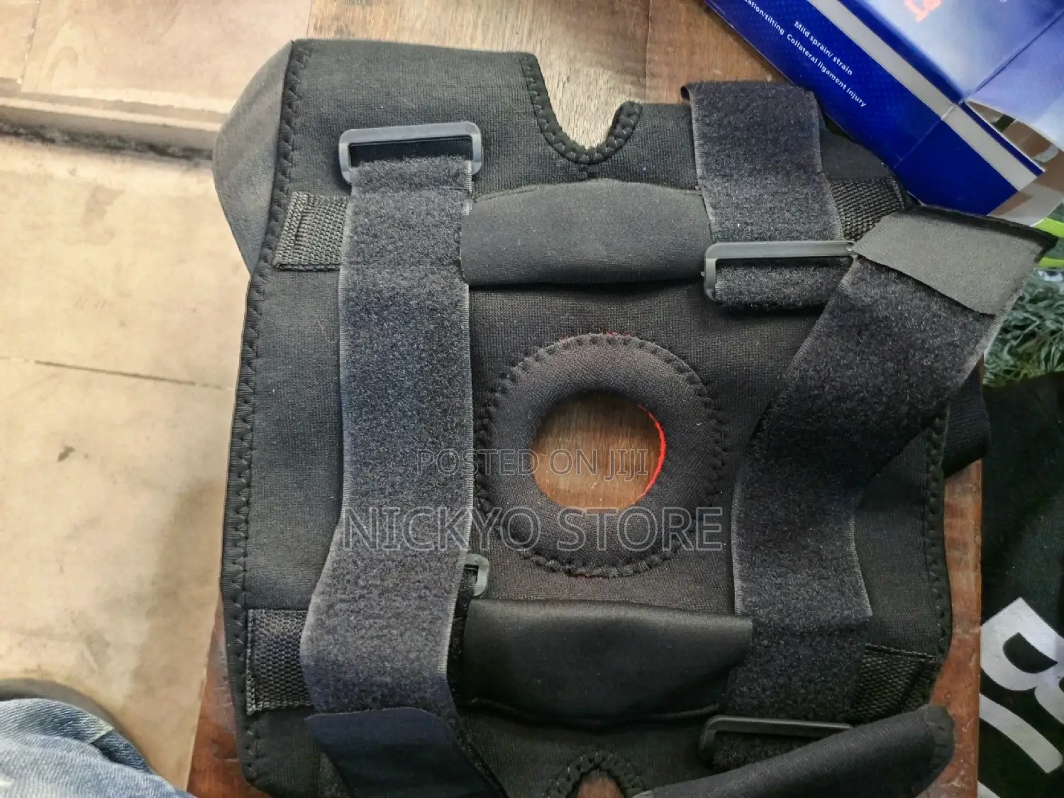 Knee Support With Stays