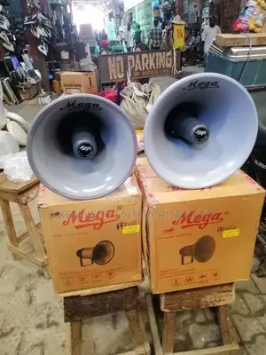 Professional Uhc-30 Mega Horn Speaker