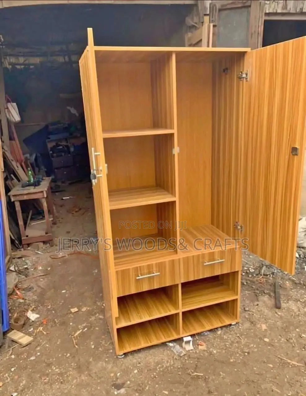 Wardrobe 3by6 Ft