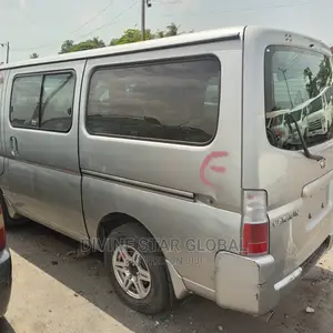 Nissan Caravan (Urvan) 2008 Silver