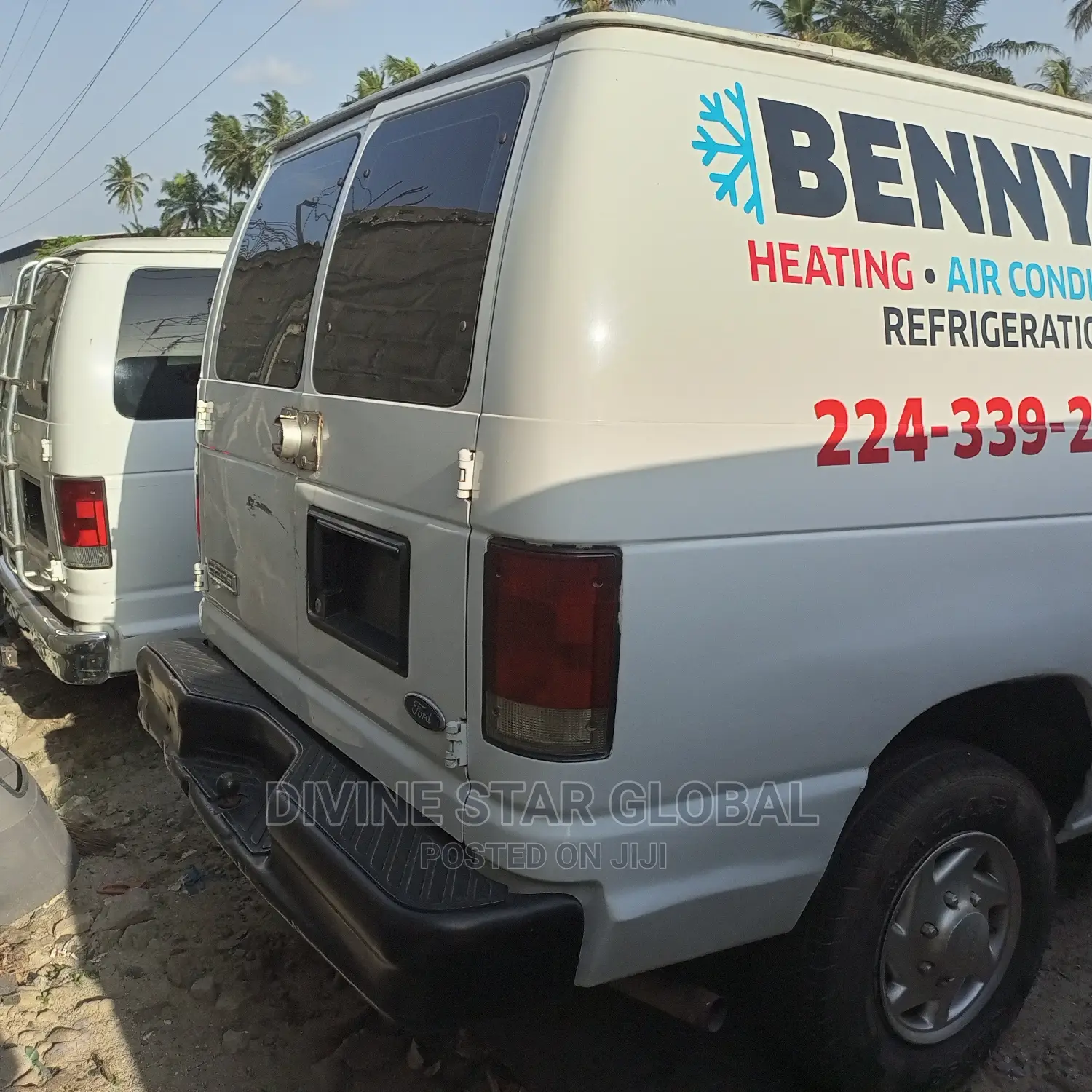 Ford E350 2010 White