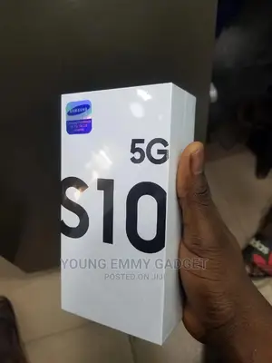 New Samsung Galaxy S10 5G 256 GB Silver