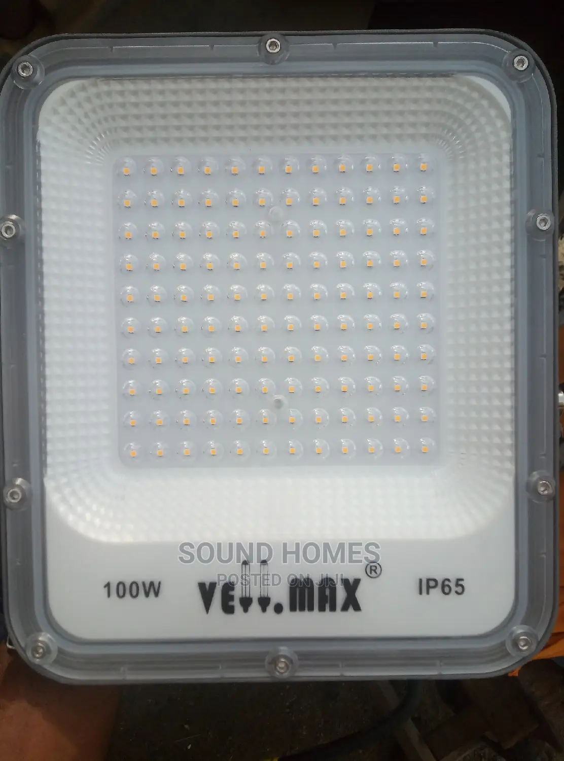 100w Vellmax Warm White Floodlight