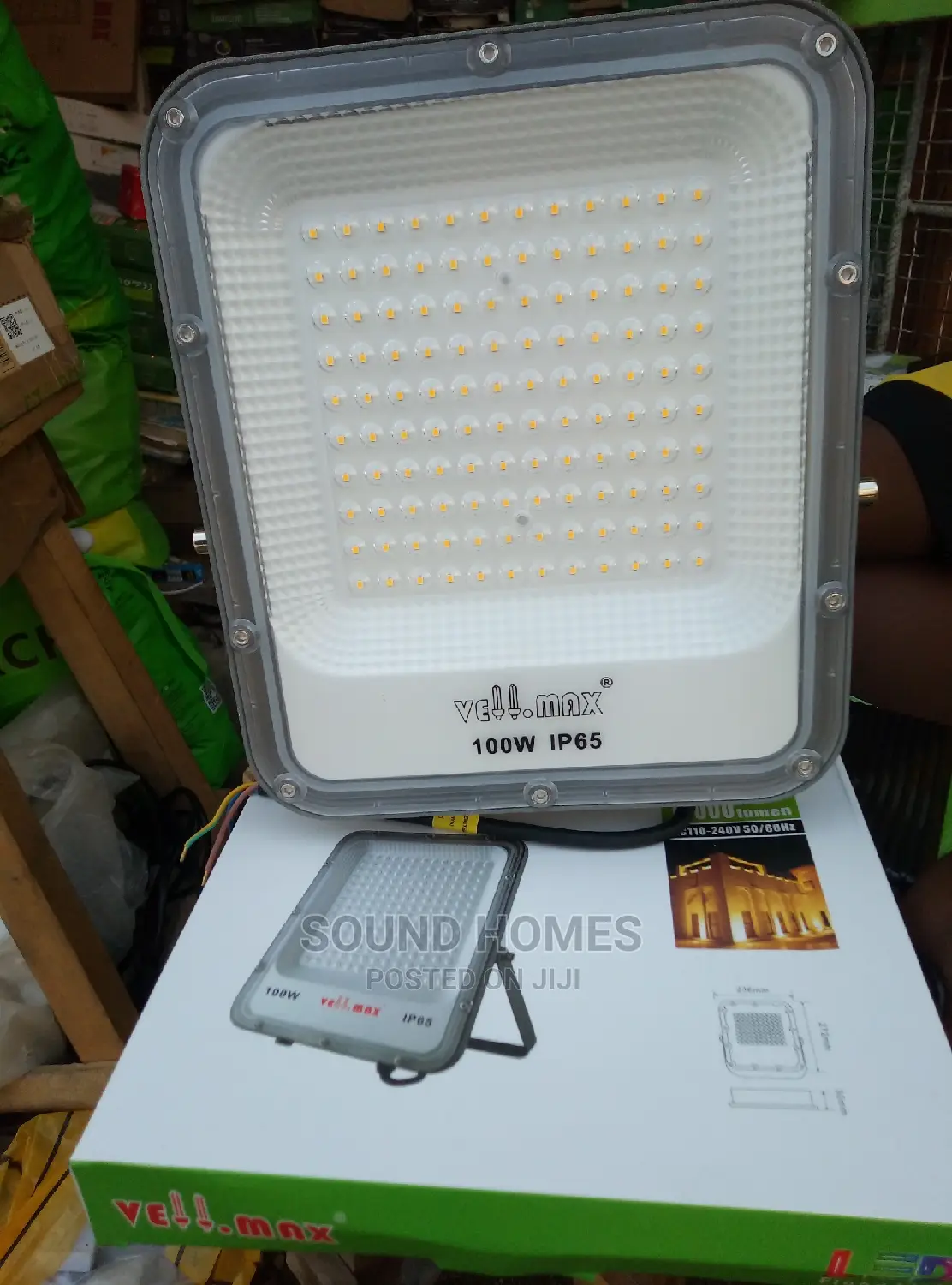 100w Vellmax Warm White Floodlight