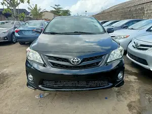 Toyota Corolla 2013 Black