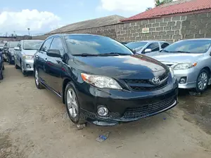 Toyota Corolla 2013 Black