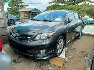 Toyota Corolla 2012 Gray
