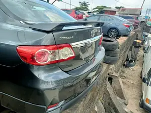 Toyota Corolla 2012 Gray