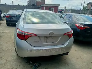 Toyota Corolla 2015 Silver