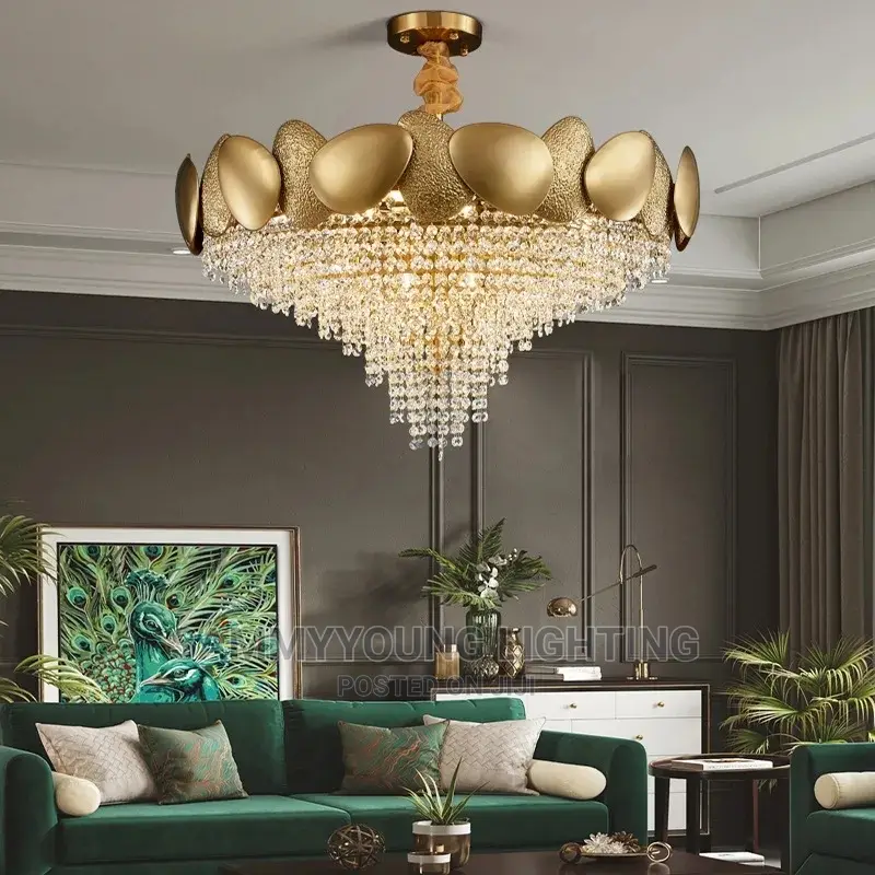 Luxury Crystal Gold Mounted Chandelier Light