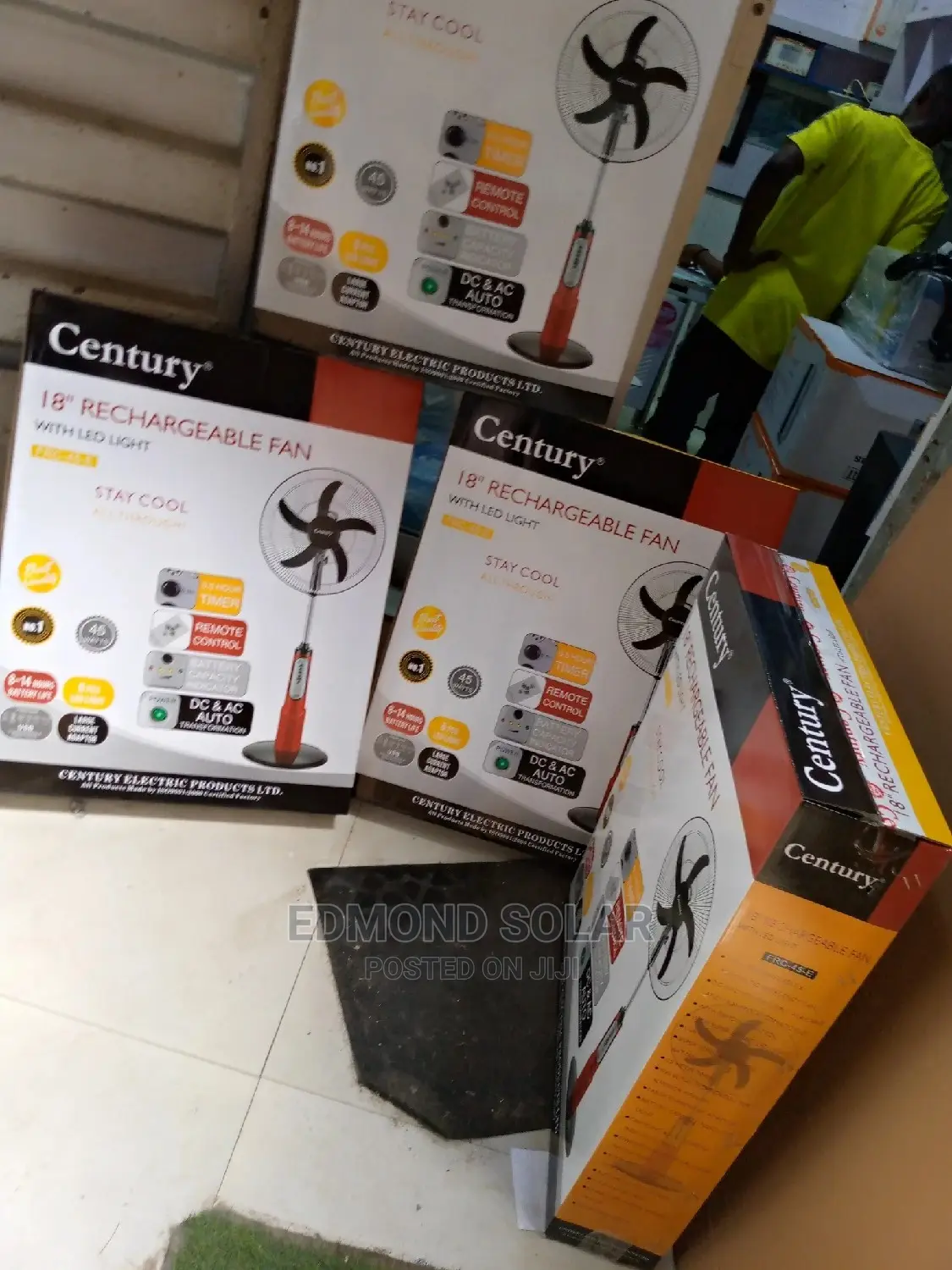 DC and AC Solar Fan