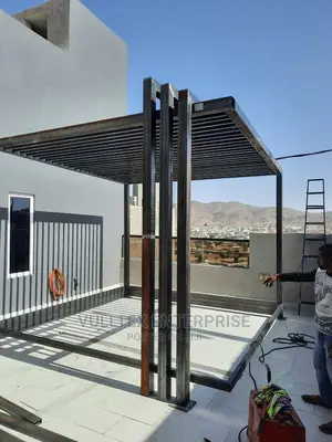 Patio/Car Park